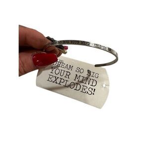 METAL MARVELS Women’s Silver “I HAVEN’T BEEN EVERYWHERE BUT EVERYWHERE IS ON MY